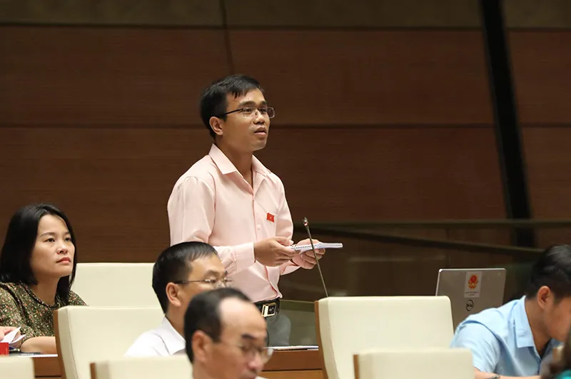 Bộ trưởng TT&TT trả lời về xử lý sai phạm của báo chí ảnh 1