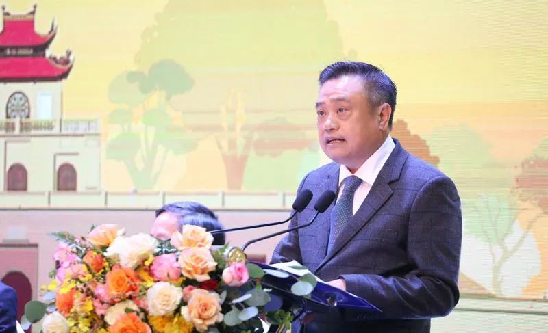 Chủ tịch UBND TP Hà Nội Trần Sỹ Thanh phát biểu tại hội thảo. Chủ tịch UBND TP Hà Nội Trần Sỹ Thanh phát biểu tại hội thảo.