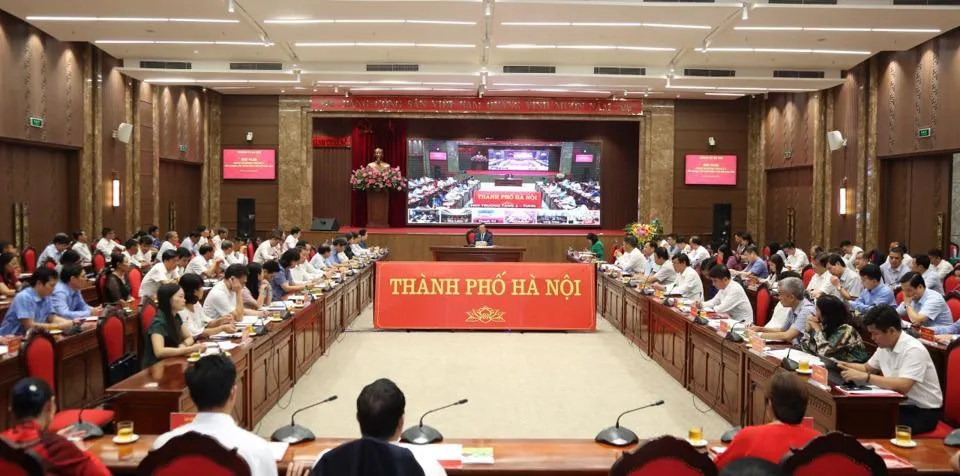 Toàn cảnh điểm cầu Thành uỷ Hà Nội tại hội nghị đối thoại trực tuyến giữa Thường trực Thành ủy Hà Nội với Nông dân Thủ đô năm 2022