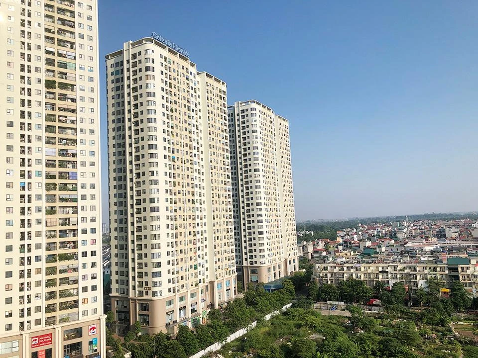 Giá nhà chung cư tại khu vực nội đô Hà Nội, TP.HCM vẫn ở mức cao, không có căn hộ dưới 25 triệu đồng/m2. Ảnh: TP