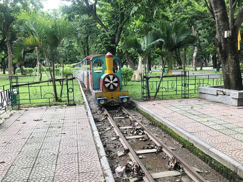 Hà Nội định hướng phá bỏ hàng rào công viên Thống Nhất đoạn giáp phố Trần Nhân Tông để kết nối với không gian phố đi bộ khu hồ Thiền Quang. Ảnh: TRỌNG PHÚ Hà Nội định hướng phá bỏ hàng rào công viên Thống Nhất đoạn giáp phố Trần Nhân Tông để kết nối với không gian phố đi bộ khu hồ Thiền Quang. Ảnh: TRỌNG PHÚ