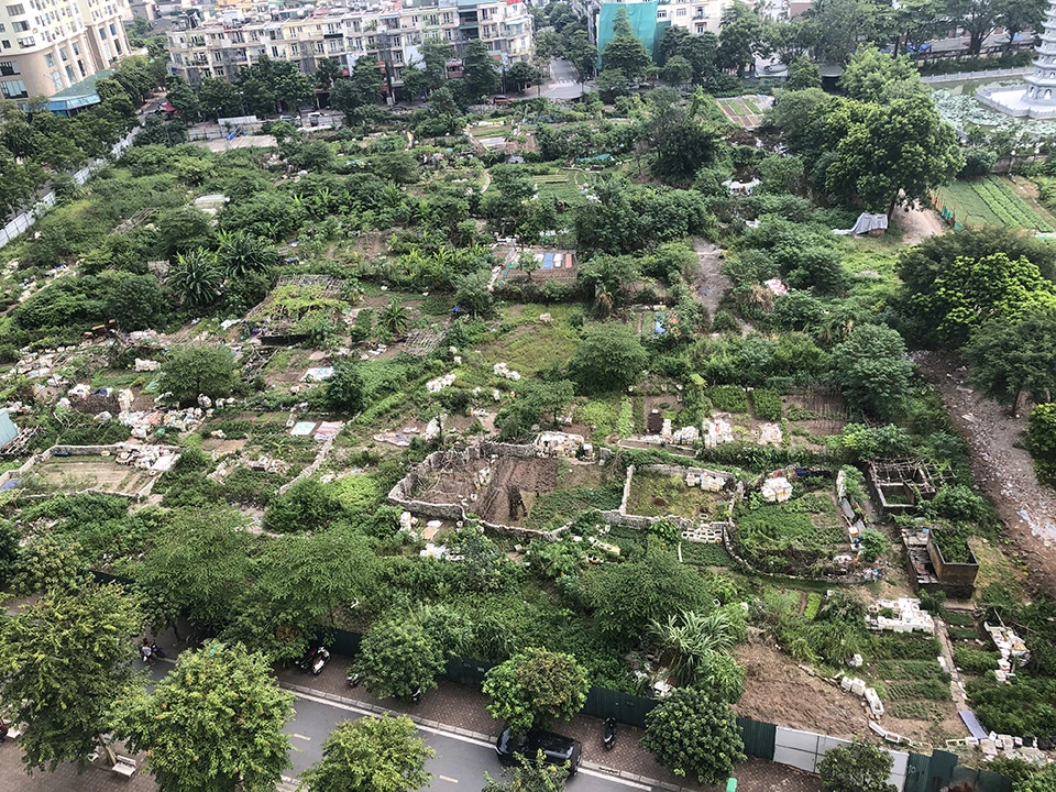 Một dự án ôm đất nhiều năm chưa triển khai tại phường Yên Sở, quận Hoàng Mai, Hà Nội. Ảnh: TRỌNG PHÚ