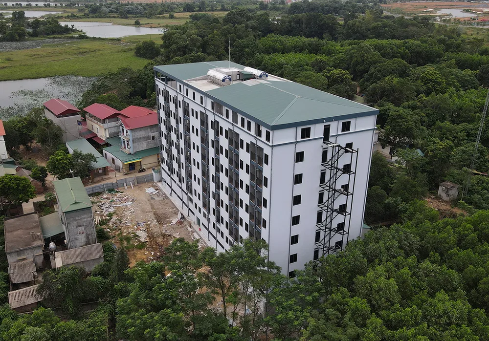 Chung cư mini gần 200 phòng, xây dựng sai giấy phép tại địa bàn xã Tân Xã (Thạch Thất, Hà Nội). Ảnh: TP chung-cu-mini-200-phong2-5327-9671.jpg