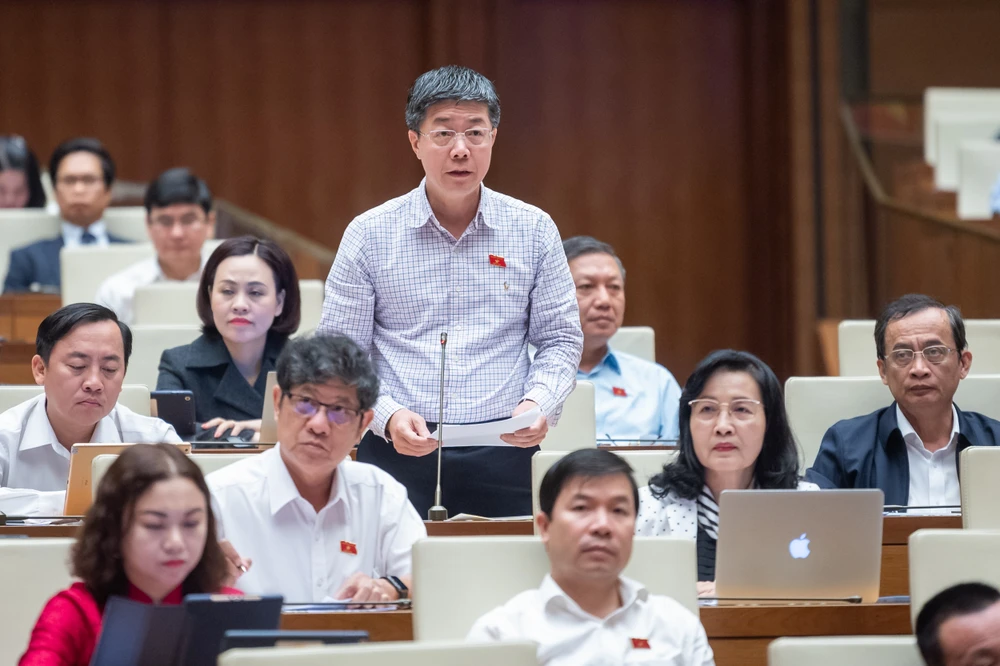ĐBQH Nguyễn Mạnh Hùng (Cần Thơ). Ảnh: quochoi.vn Sửa Luật Thủ đô: Cần hỗ trợ nhà ở để thu hút nhân tài