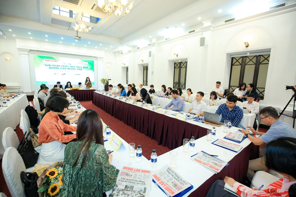 Tọa đàm "Giải pháp phát huy hiệu quả quảng cáo ngoài trời” diễn ra ngày 11-4 (Ảnh: TP) quang-cao-ngoai-troi.jpg