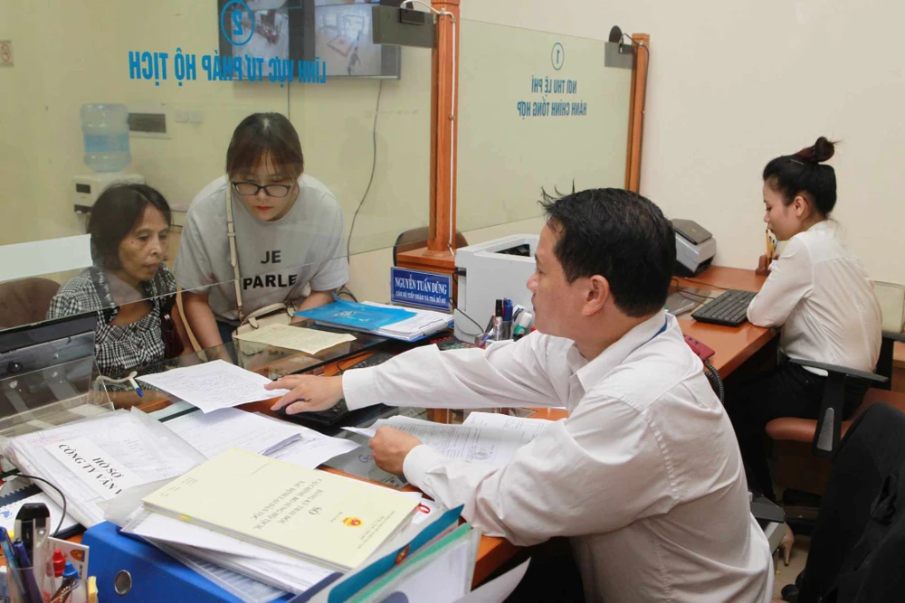 Hà Nội đang nghiên cứu xây dựng một cơ quan hành chính công để phục vụ người dân, doanh nghiệp tốt hơn