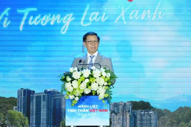 Ông Nguyễn Việt Quang - Phó Chủ tịch kiêm Tổng Giám đốc Tập đoàn Vingroup. Vingroup phát động chiến dịch chuyển đổi xanh