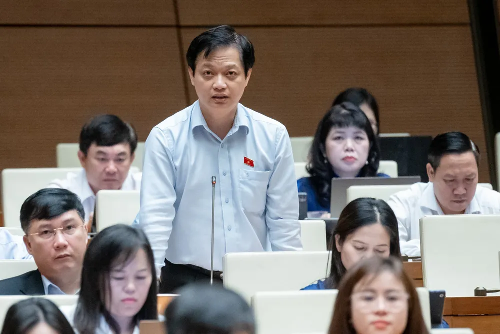 ĐBQH Nguyễn Hải Nam (đoàn Thừa Thiên Huế). Ảnh: PHẠM THẮNG 'Có tình trạng quy hoạch đô thị đi trước, Nhà nước phải đầu tư hạ tầng theo sau'