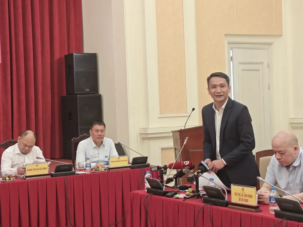 Ông Vương Duy Dũng, Phó Cục trưởng Cục quản lý Nhà và thị trường bất động sản (Bộ Xây dựng). Ảnh: TRỌNG PHÚ