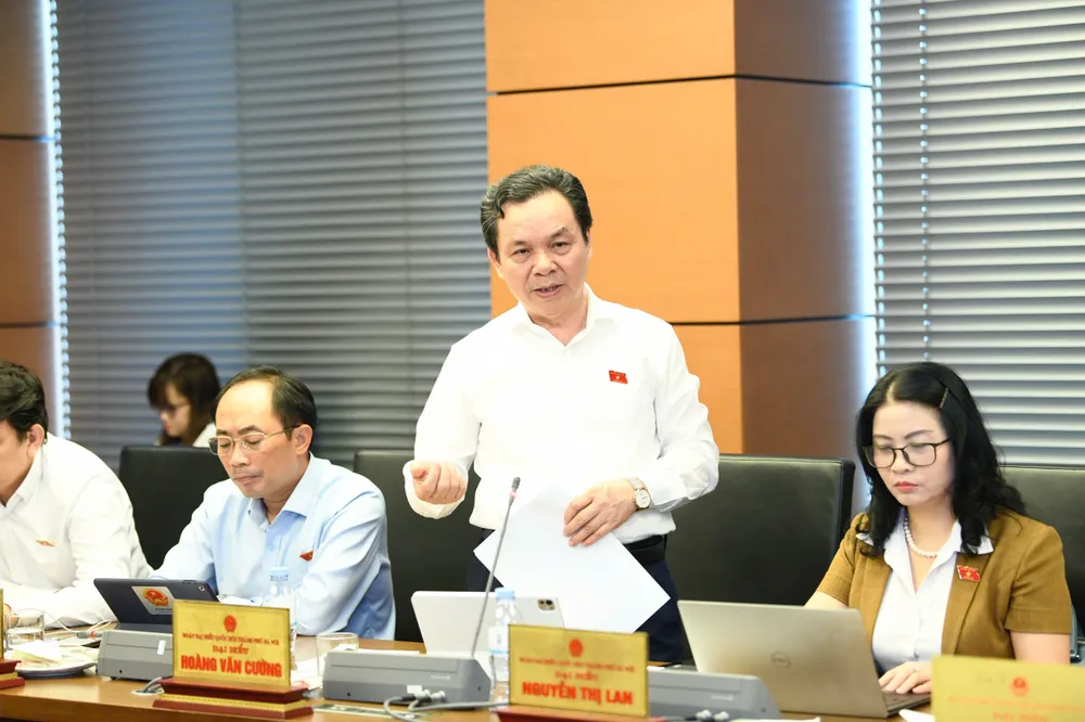 bat-dong-san-hoang-van-cuong.jpg