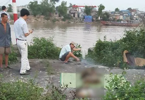 Tá hỏa phát hiện thi thể người đàn ông nổi trên sông ảnh 1