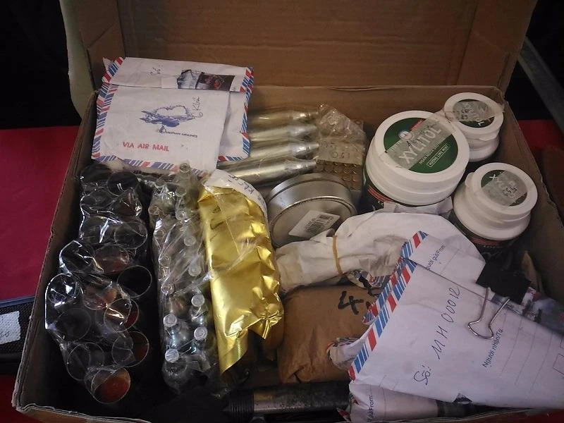 Hàng trăm viên đạn cũng được phát hiện