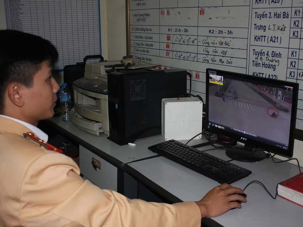 Hà Nội: Lắp bảng LED để tuyên truyền luật, có hiệu quả? ảnh 4