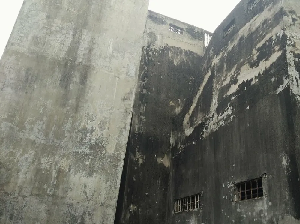 Hà Nội: Khiếp vía ngôi nhà nghiêng... 60 cm chờ đổ sập ảnh 3