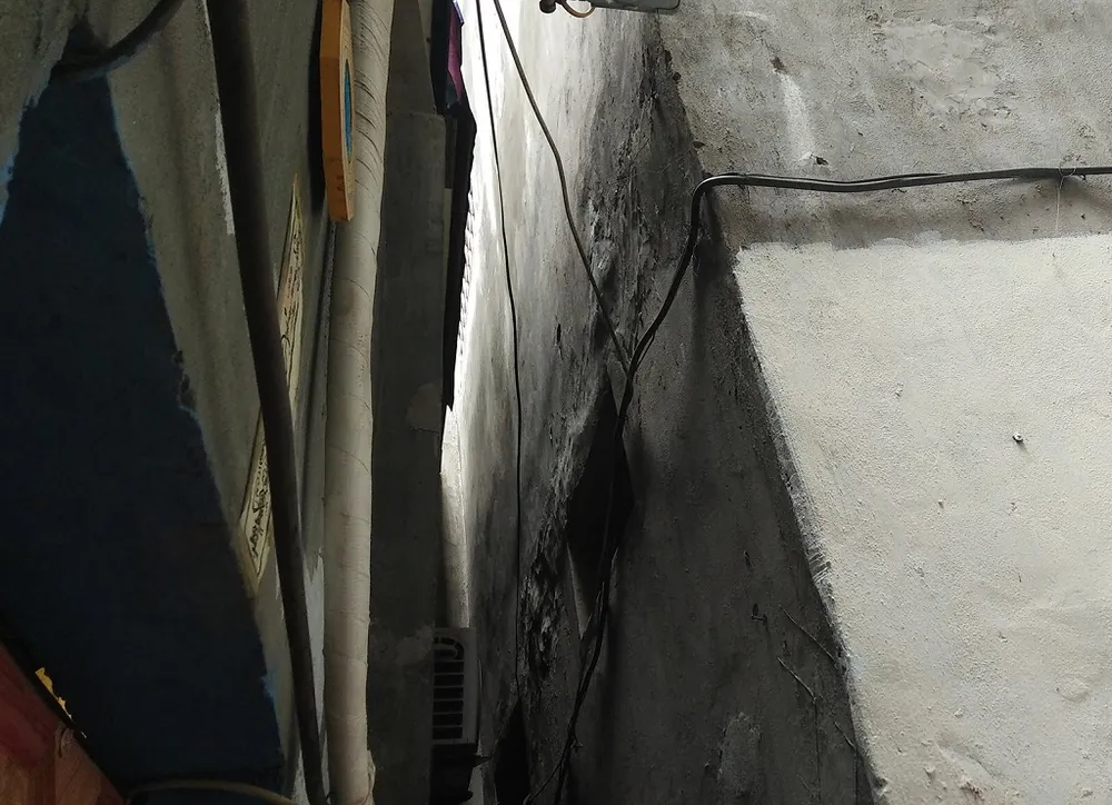 Hà Nội: Khiếp vía ngôi nhà nghiêng... 60 cm chờ đổ sập ảnh 4