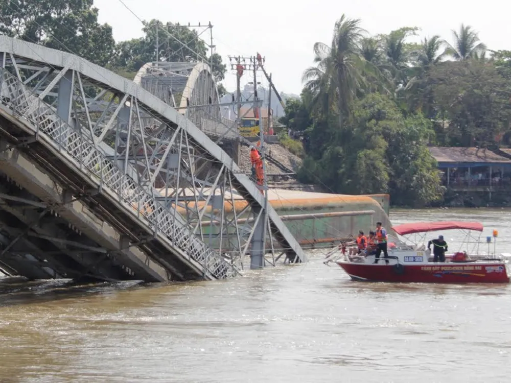 Bộ Công an: Gần 200 điểm nguy cơ đâm va trên sông ảnh 1 Bộ Công an: Gần 200 điểm nguy cơ đâm va trên sông ảnh 1