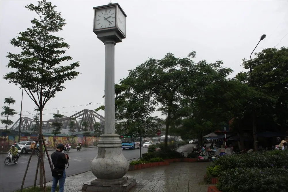 Đồng hồ 'khủng' kỷ niệm 1.000 năm Thăng Long bị hỏng ảnh 1