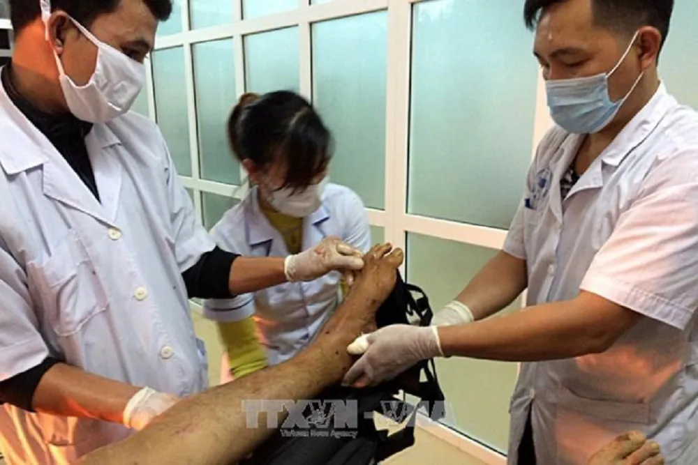 Xe của Đảng ủy khối cơ quan rơi xuống vực bốc cháy ảnh 1