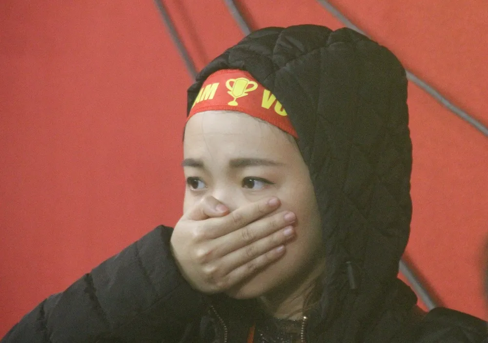 Hụt hẫng, tiếc nuối..., đó là những cảm xúc của người hâm mộ.