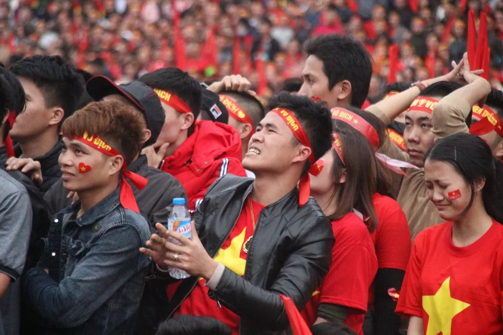 Những hình ảnh không thể quên tại 'chảo lửa' Mỹ Đình ảnh 9