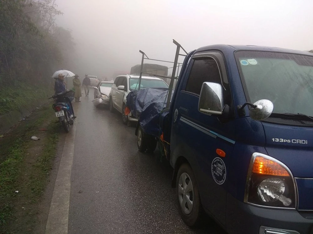 5 vụ tai nạn liên tiếp trên quốc lộ, hơn 10 ô tô gặp nạn