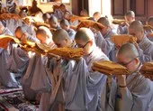 Giáo hội Phật giáo yêu cầu tăng ni cả nước cấm túc tại chùa
