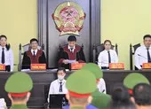 Gian lận điểm Hòa Bình: Cựu thượng tá công an bị phạt 6 năm tù ảnh 2 Xử gian lận điểm Sơn La: Nhiều người vắng mặt