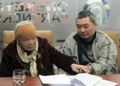 Nữ trưởng đoàn thanh tra hầu tòa vì vòi tiền doanh nghiệp ảnh 2 Cụ bà 83 tuổi và 2 con kêu oan suốt 30 năm
