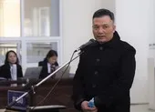 Tạm đình chỉ vụ án tiền ảo của 'trùm đa cấp' Nguyễn Hữu Tiến ảnh 1 Ông trùm đa cấp: Bị cáo hứa sẽ đi xin, vay tiền để trả bị hại