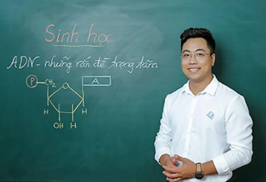 Thầy Đinh Đức Hiền. Ảnh: HOCMAI