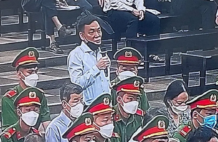 Bị cáo Nguyễn Đại Dương (nghề nghiệp kinh doanh), con rể bị cáo Nguyễn Văn Minh.