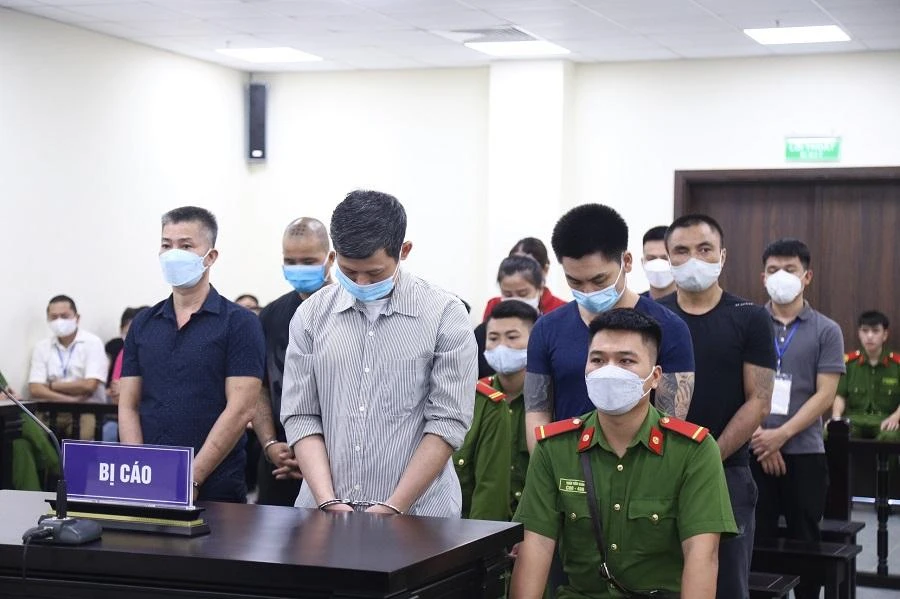 Các bị cáo tại tòa. Ảnh: UYÊN TRANG
