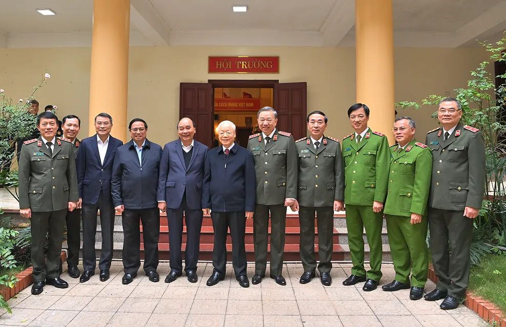 Tổng Bí thư Nguyễn Phú Trọng với các đại biểu tham dự hội nghị. Ảnh: Bộ Công an