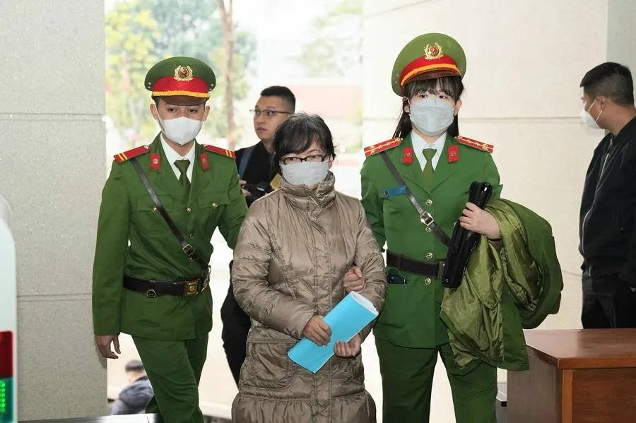 Các bị cáo đến tòa