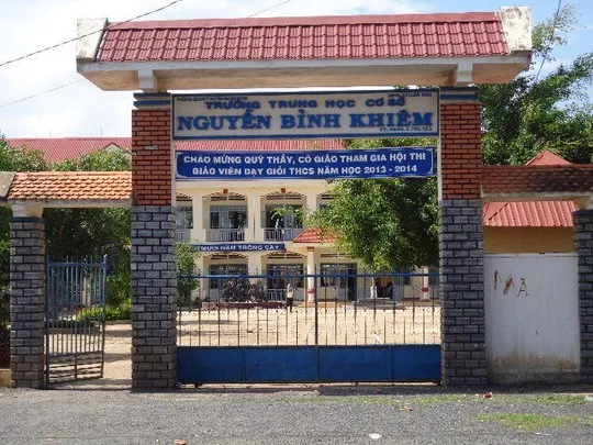 Nghi án học trò đánh thầy chấn thương sọ não ảnh 1 Nghi án học trò đánh thầy chấn thương sọ não