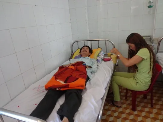 Nghi án học trò đánh thầy chấn thương sọ não ảnh 2 Nghi án học trò đánh thầy chấn thương sọ não