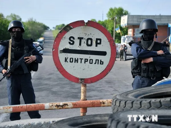 Moskva đề nghị OSCE giúp giải cứu các nhà báo Nga ảnh 1