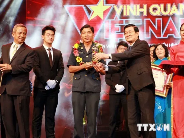 "Vinh quang Việt Nam": Tôn vinh cảnh sát biển và ngư dân ảnh 1 "Vinh quang Việt Nam": Tôn vinh cảnh sát biển và ngư dân ảnh 1