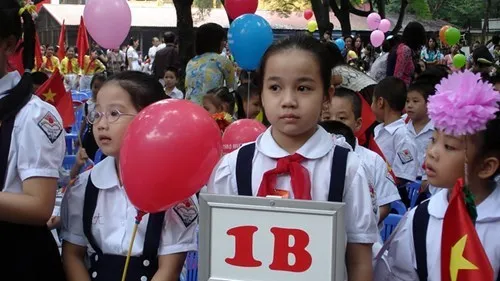 Hiệu trưởng tự viết đơn từ chức nếu tuyển sinh trái tuyến ảnh 1