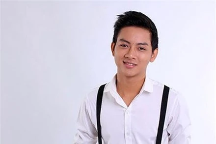 Giá cát-xê hát phòng trà của nam ca sĩ khoảng 20 triệu đồng/show.