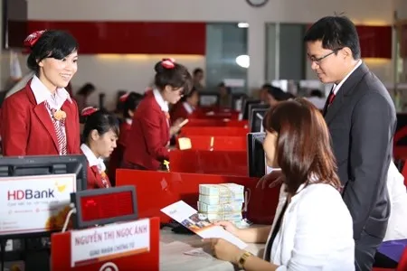 Cho vay kiểu "tay không bắt giặc", ngân hàng có dám? ảnh 1