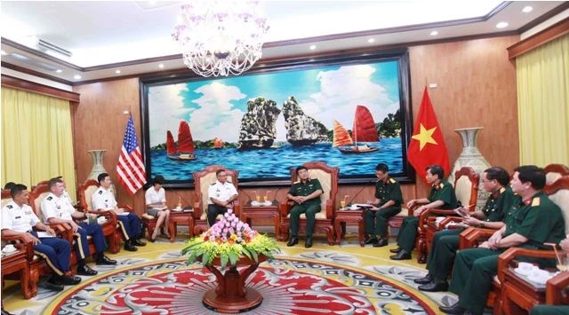 Tướng Lục quân Thái Bình Dương Mỹ ủng hộ Việt Nam bảo vệ chủ quyền ảnh 2