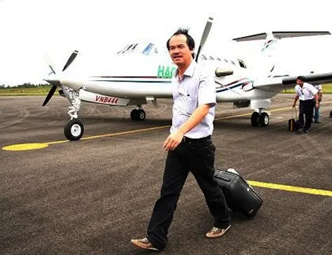 Đại gia, sếp lớn "hun nóng" thương trường tuần qua ảnh 2