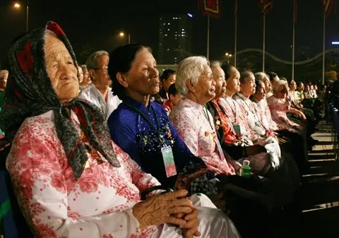 Thủ tướng: Tái giá vẫn được phong Mẹ Việt Nam anh hùng ảnh 1 Thủ tướng: Tái giá vẫn được phong Mẹ Việt Nam anh hùng ảnh 1