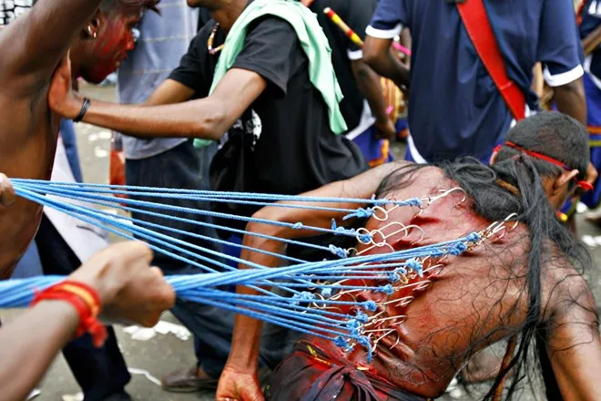 Đừng sốc: Đây chỉ là hình ảnh những tín đồ xỏ khuyên kì dị ảnh 21