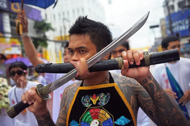 Đừng sốc: Đây chỉ là hình ảnh những tín đồ xỏ khuyên kì dị ảnh 5