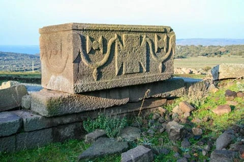 Bí ẩn đáng sợ về những chiếc quan tài... “ăn thịt người“ ảnh 3