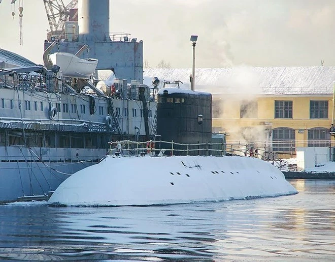 Tàu ngầm HQ-184 Hải Phòng đã vào Quân cảng Cam Ranh an toàn ảnh 1