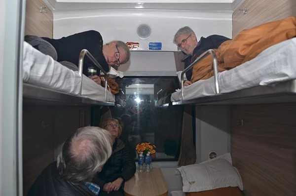 Trải nghiệm tàu hỏa '5 sao' hiện đại nhất Việt Nam ảnh 12