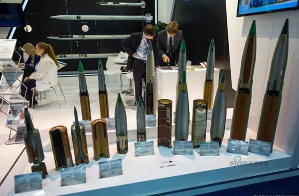 Chiêm ngưỡng vũ khí tối tân Nga chào bán tại UAE ảnh 7